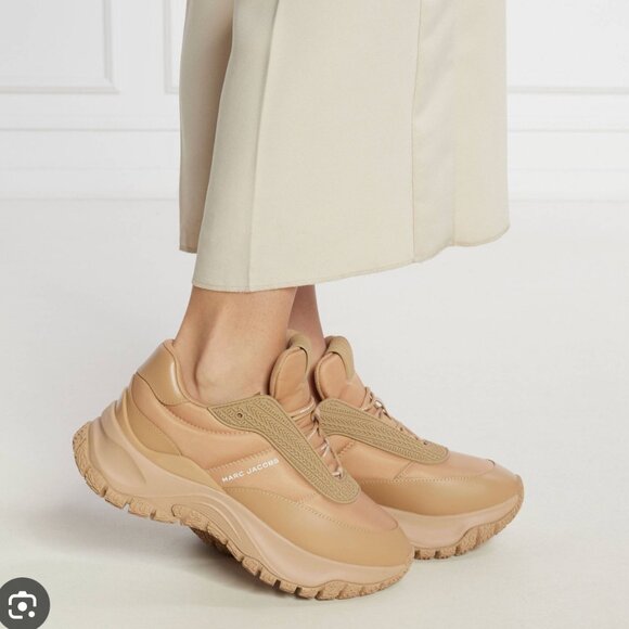 NWT!NEW! Marc Jacobs The Lazy Runner - Camel/ Unisex -Size: 40, 42, 44, 45 - Picture 5 of 15